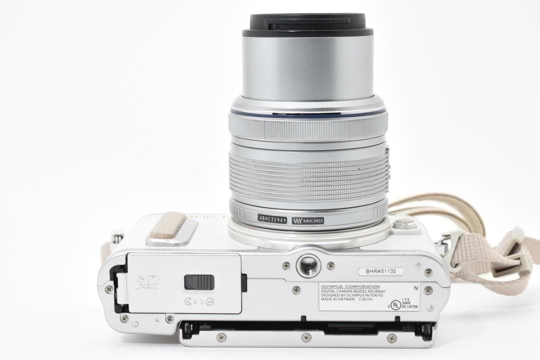 OLYMPUS オリンパス PEN E-PL8 ミラーレス一眼カメラ