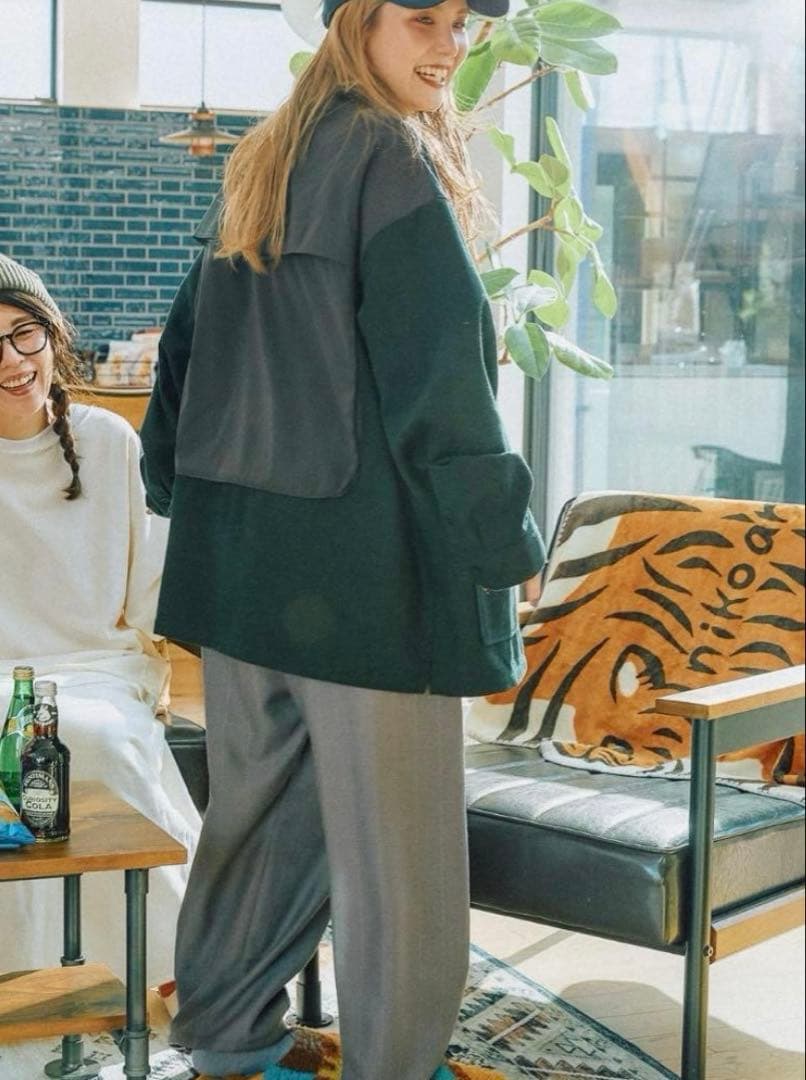 新品 ニコアンド［Make stuff'25］てぃら バック切り替えシャツ