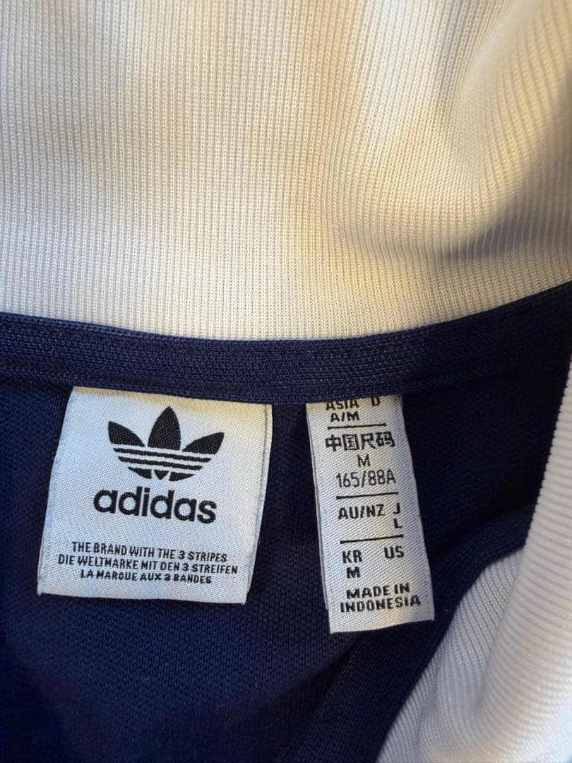 adidas originals ジャージ 上下セット