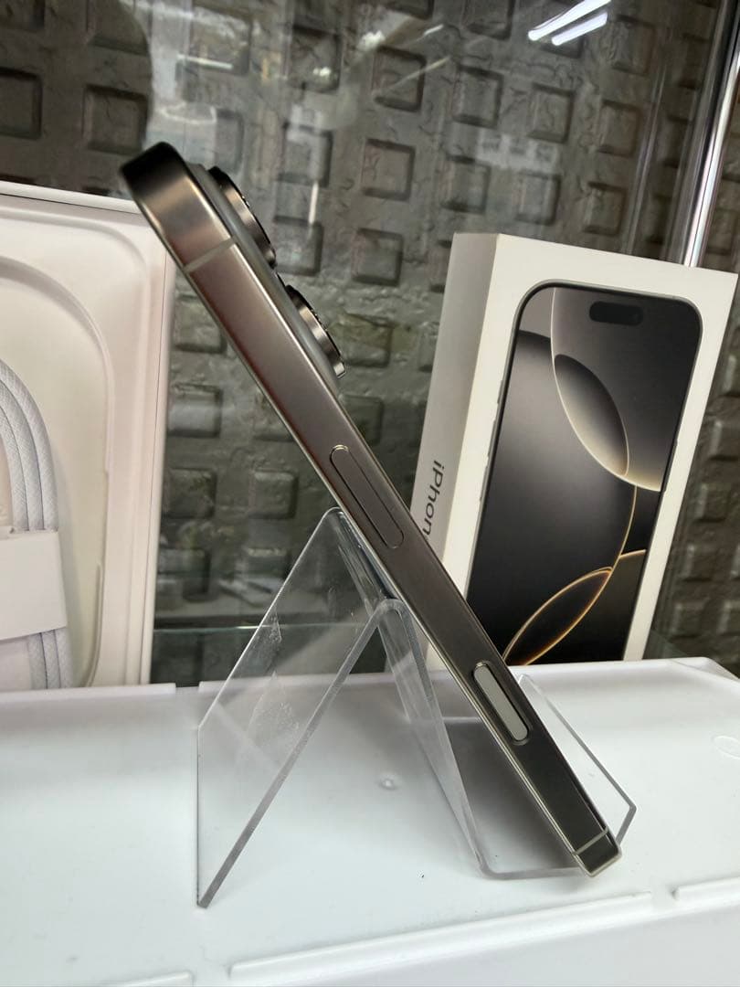 【美品】iPhone16pro 128GB BT89% 付属品完備 フィルム付！