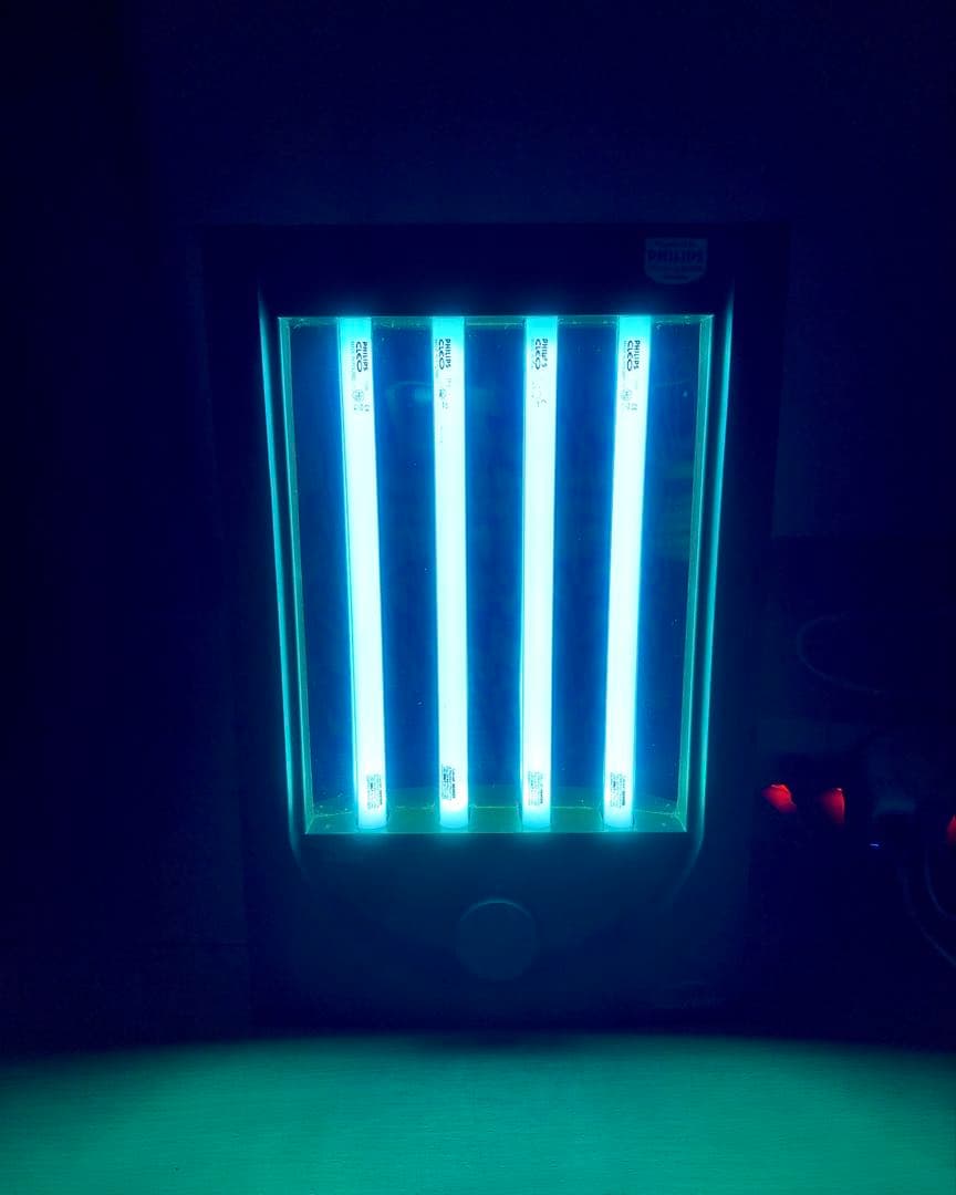 PHILIPS 家庭用日焼けマシン NeoTan-A60（ネオタン）