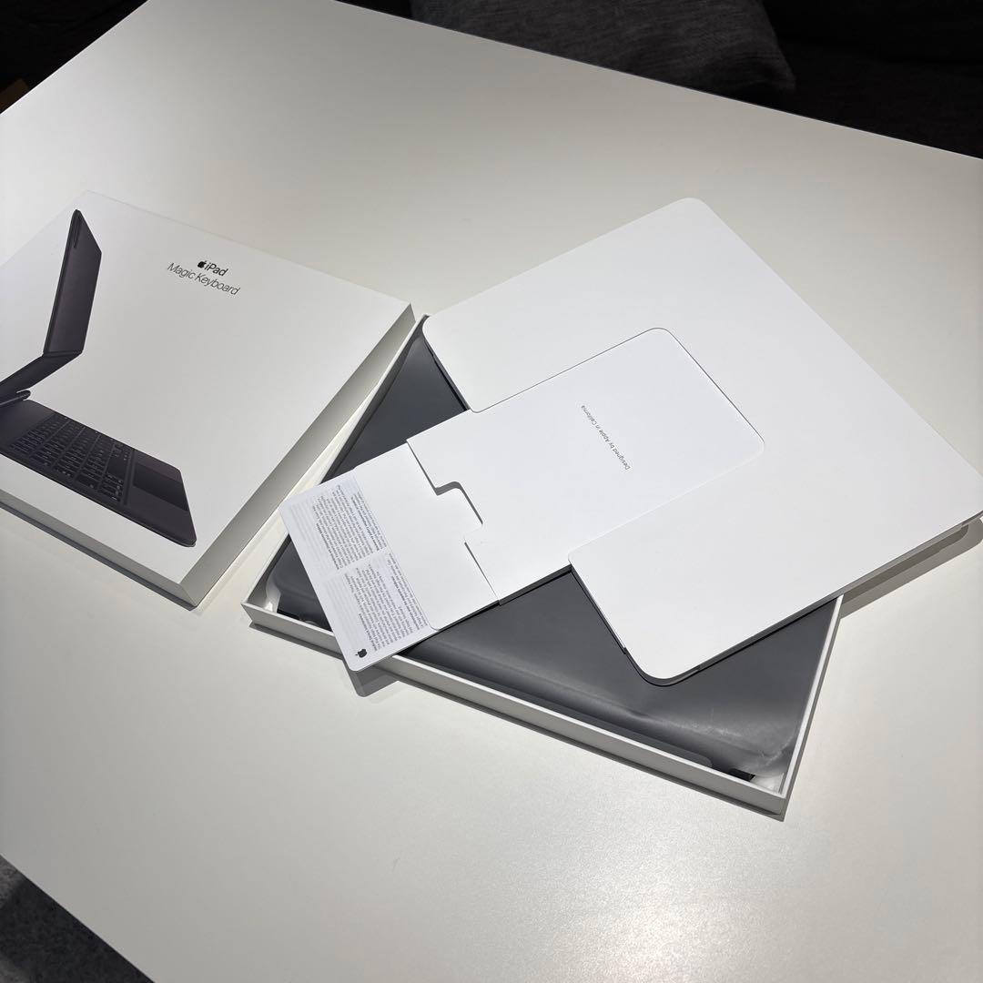 11インチ iPad Magic Keyboard 日本語(JIS) 箱付き