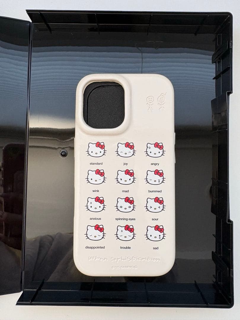 Urban sophistication ハローキティ iPhone16 新品