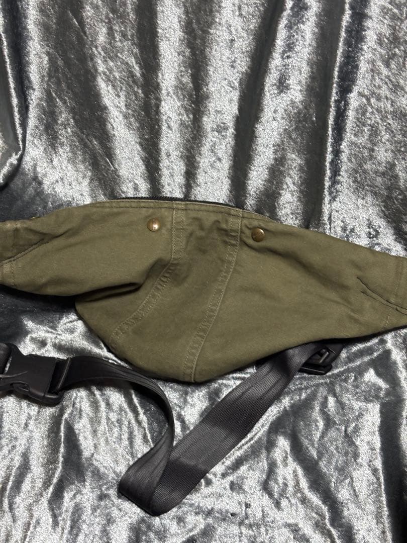 US 三軒茶屋 カーハート Carharttリメイク ウエストバッグ オリーブ