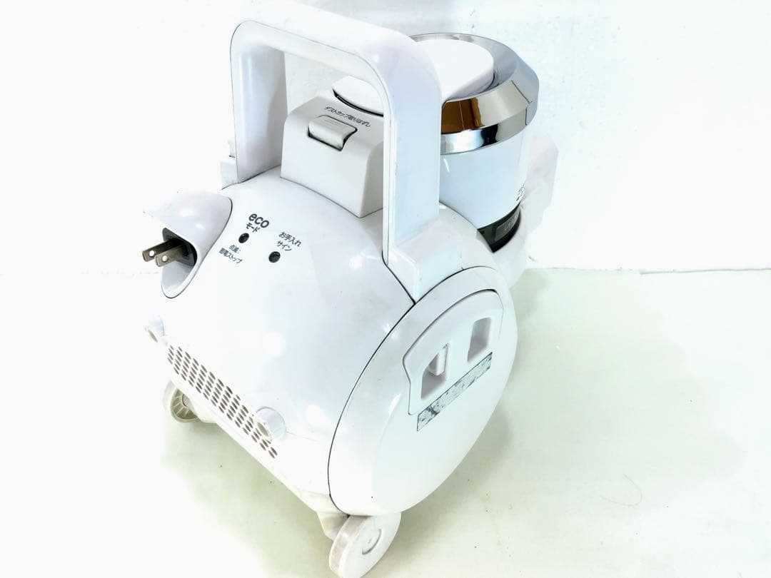 TOSHIBA サイクロンクリーナー　VC-S610X ホワイト