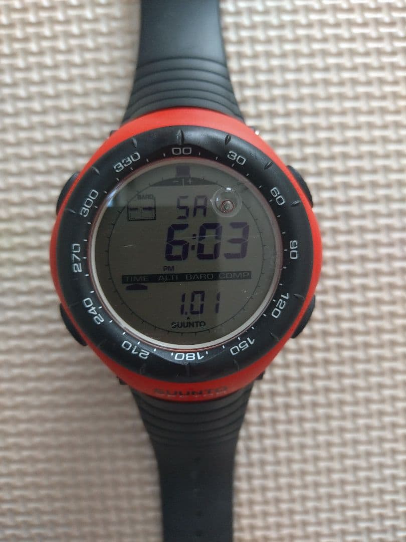 超美品 スント ベクター オレンジ SUUNTO VECTOR orange