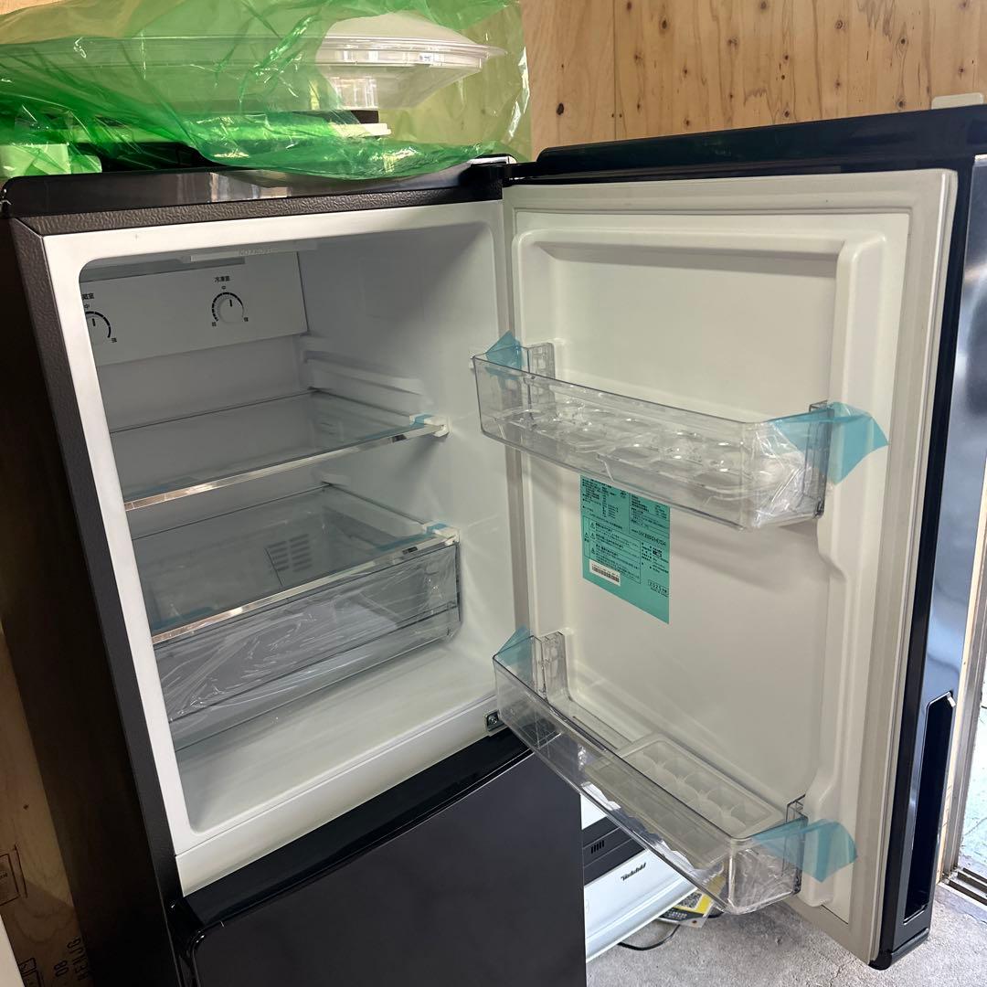 ブラック トップフリーザー冷蔵庫