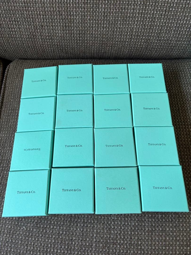 旧型中古品 正方形 空箱　保存袋16セット