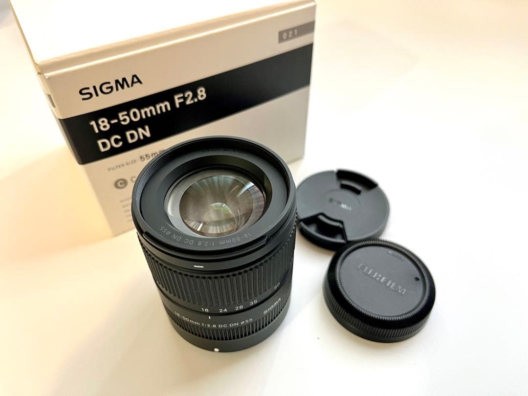 Xマウント レンズ 18-50mm F2.8 DC DN SIGMA
