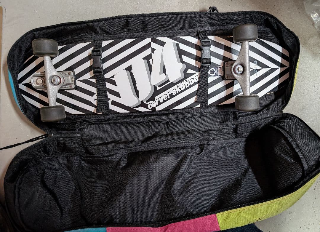 CARVER サーフスケートボード　U4 牛越モデル　収納ケース付属