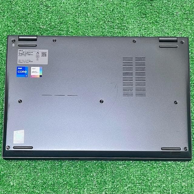 2021《優良美品》薄型軽量ハイスペック【 LAVIE Direct PM 】