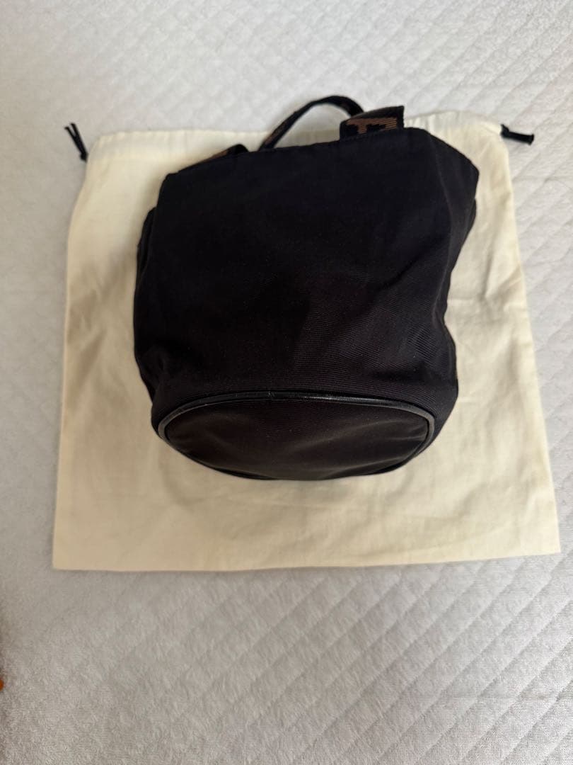 【未使用品】FENDI カバンM29 【期間限定値下げ】