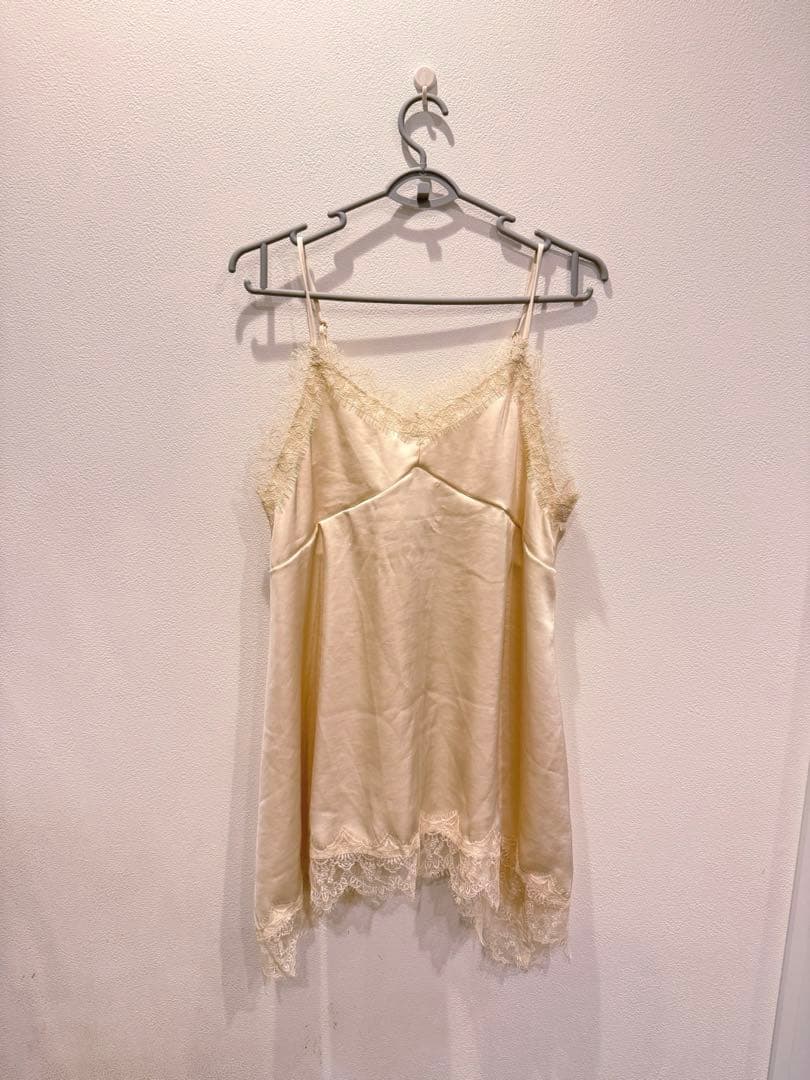 【完売 新品】Loungedressラウンジドレス　レースキャミ ホワイト