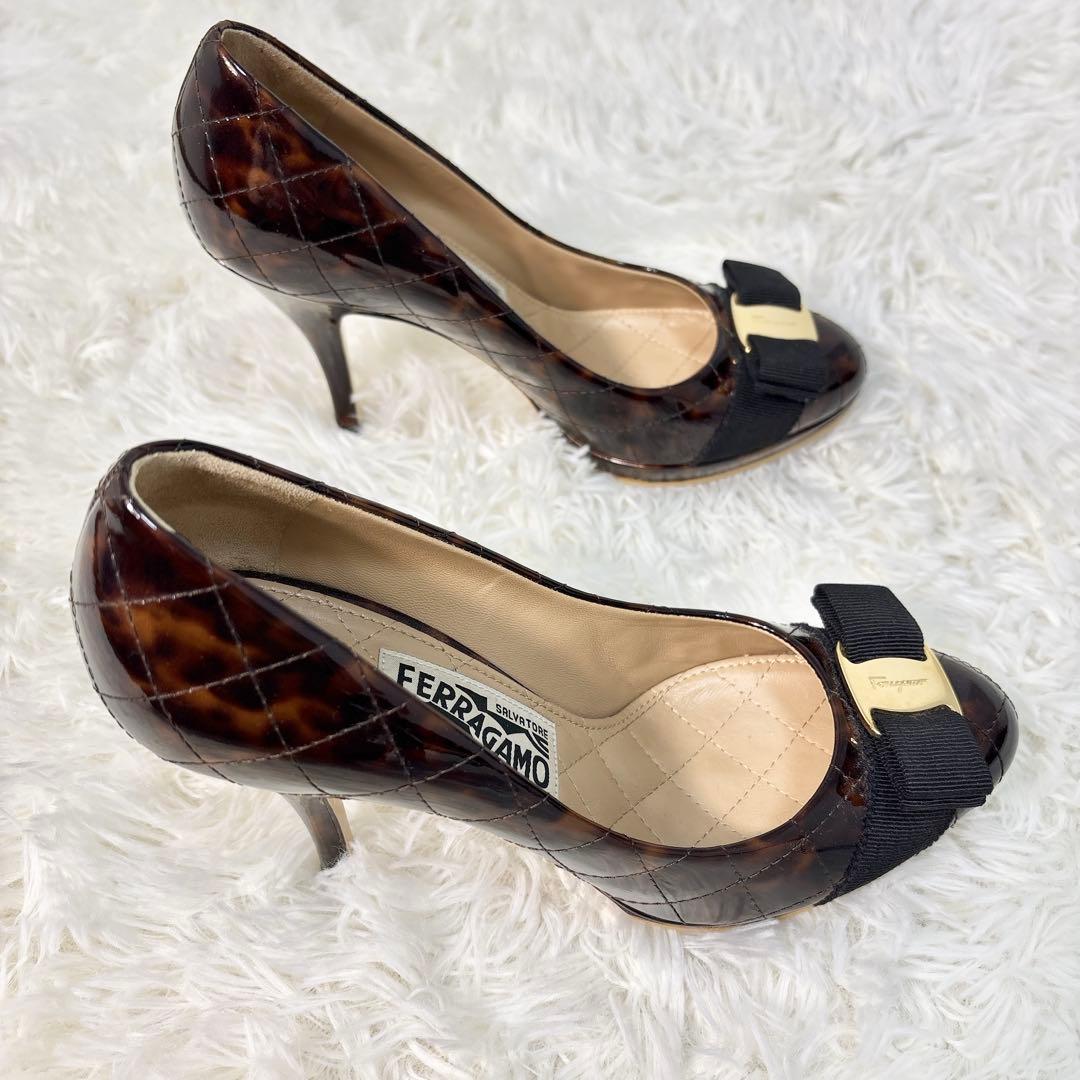 ☆極美品☆サルヴァトーレフェラガモ パンプス ハイヒール ヴァラリボン べっ甲