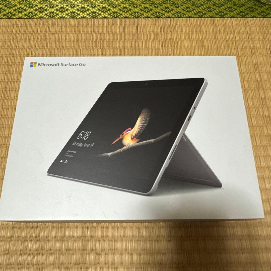 Microsoft Surface Go 本体 + キーボード