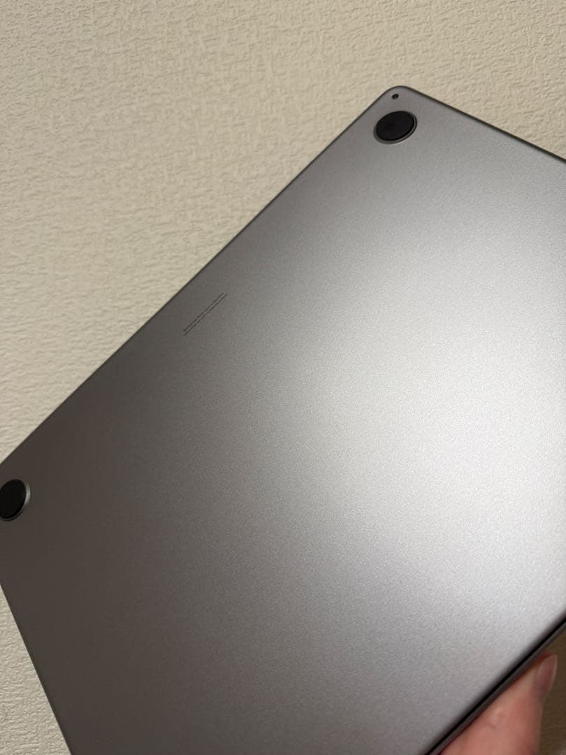 Apple MacBook 13インチ+ Magic Keyboard