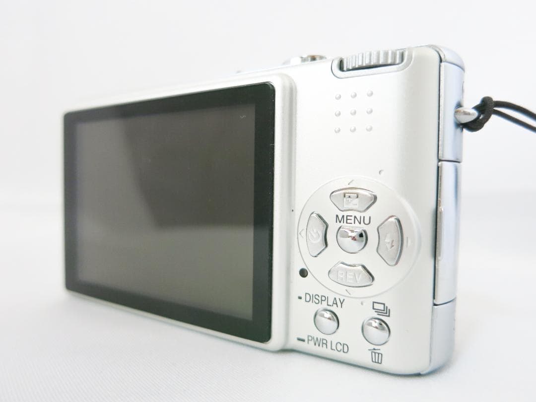 ★美品★Panasonic デジタルカメラLUMIX DMC-FX8 シルバー