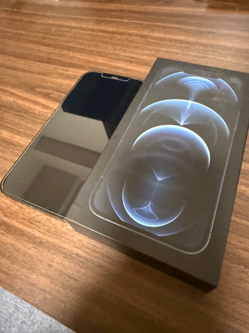 値下げ美品 iPhone12Pro Max 512GB SIMフリー おまけ付き