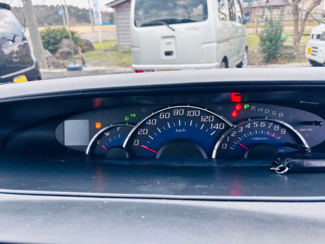 ダイハツタント　カスタム　4WD 平成25年式