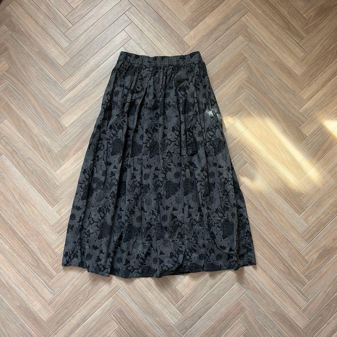 かぐれ リバティ ロングスカート　花　フレア