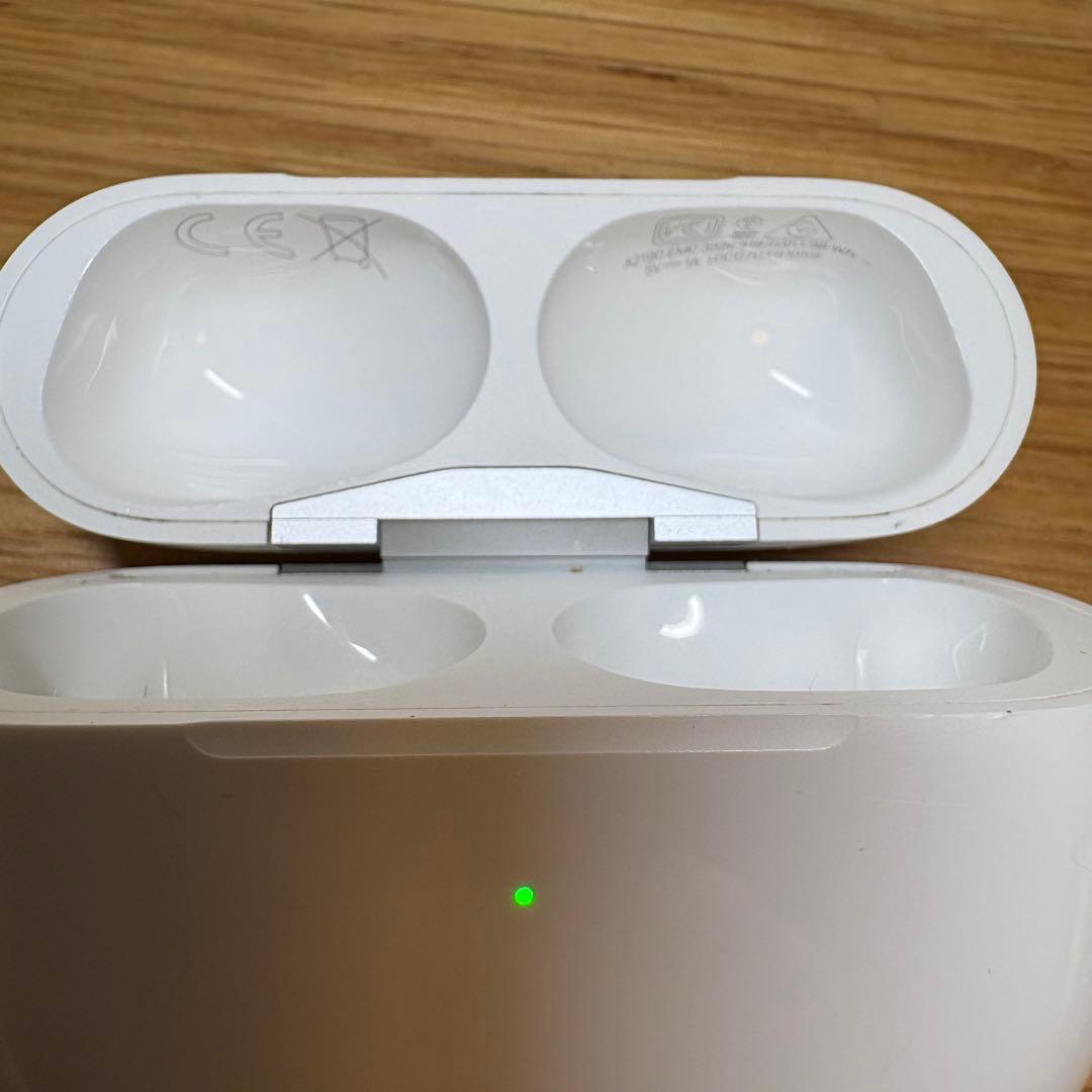 [純正/美品]Apple AirPods Pro 本体(付属品は全て有り)