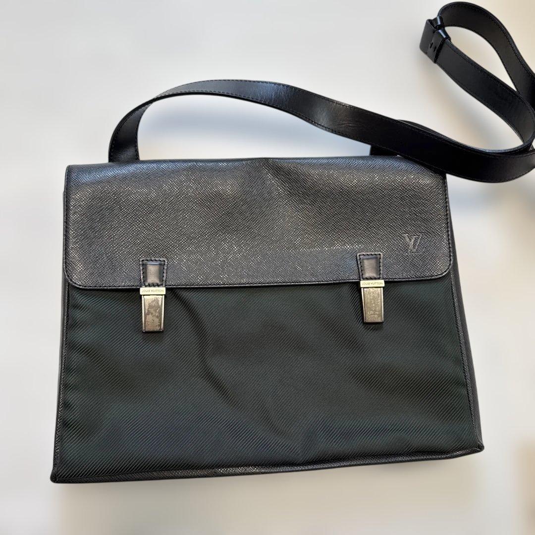 ルイヴィトン　タイガ　サラトヴGM　M30882　LV　アルドワーズ