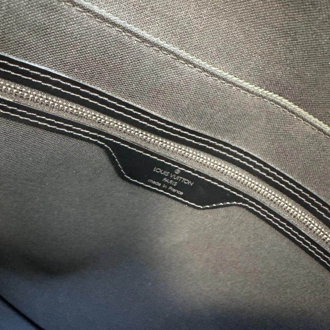 ルイヴィトン　タイガ　サラトヴGM　M30882　LV　アルドワーズ