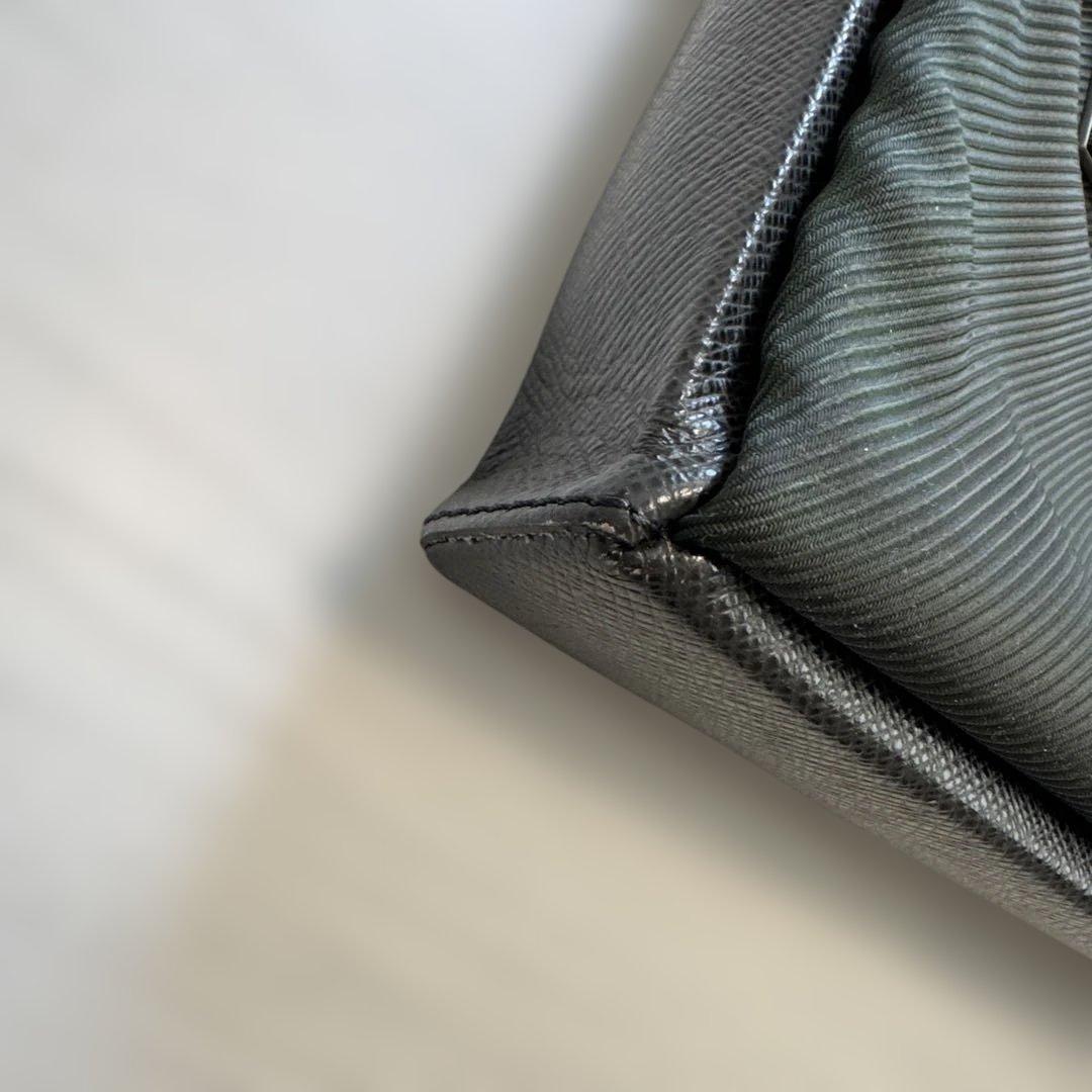 ルイヴィトン　タイガ　サラトヴGM　M30882　LV　アルドワーズ