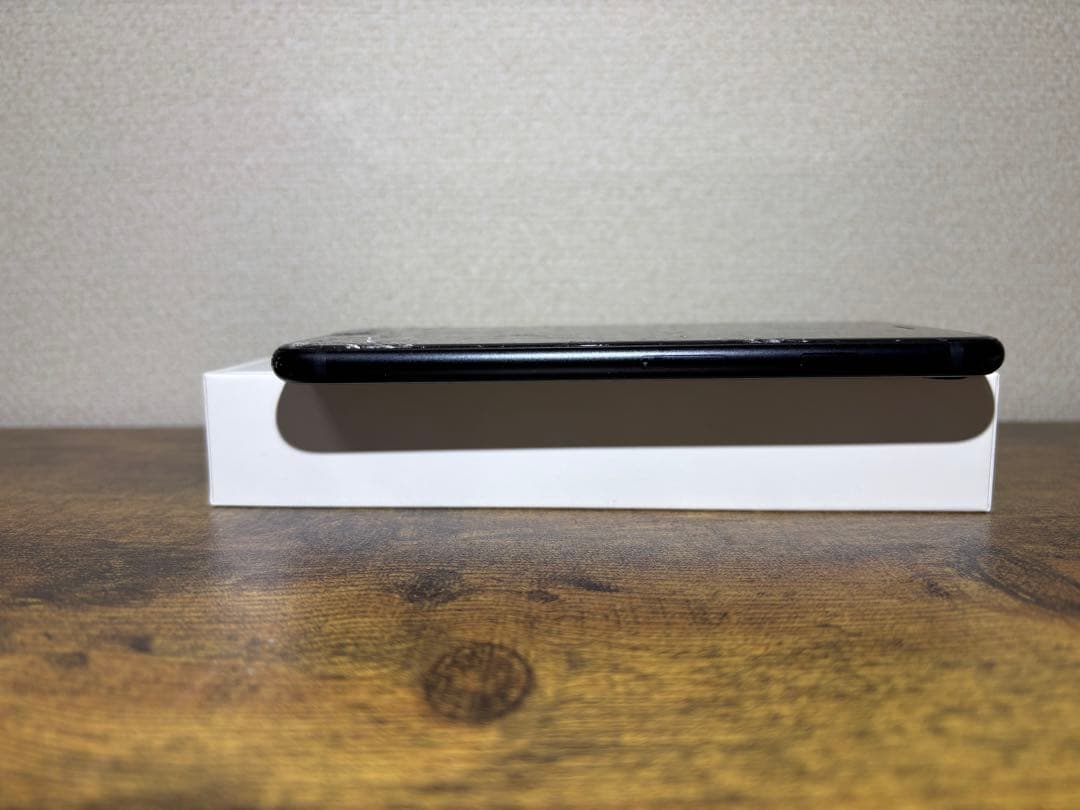 【ジャンク】iPhoneSE (第3世代) 64GB 液晶画面ヒビ割れ