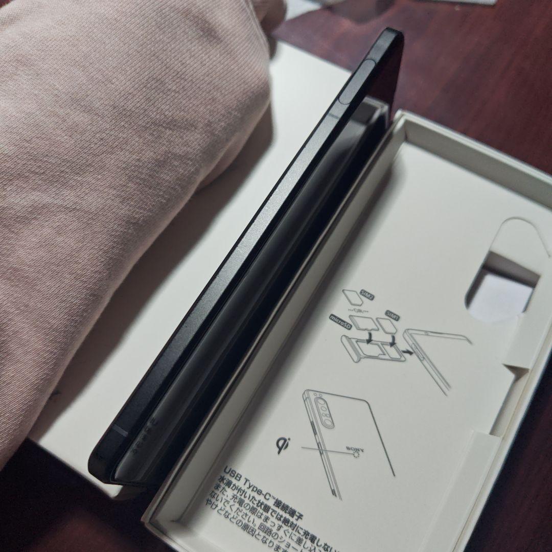 Xperia 1 ii XQ-AT42 フロストブラック