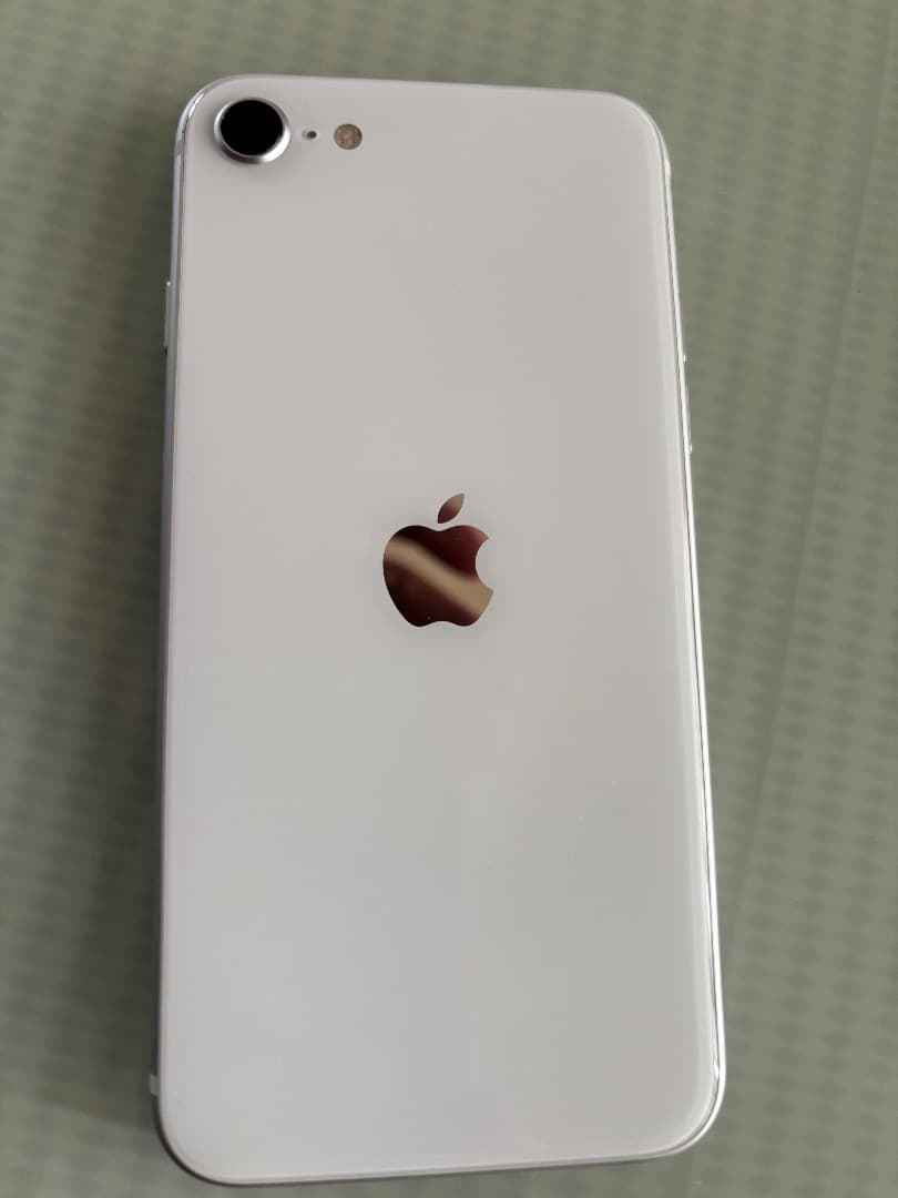 Apple iPhone SE (第2世代) 128GB