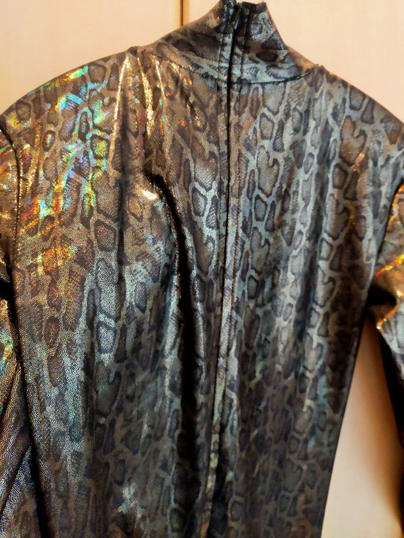 HIROGATO製■蛇柄　Мサイズ