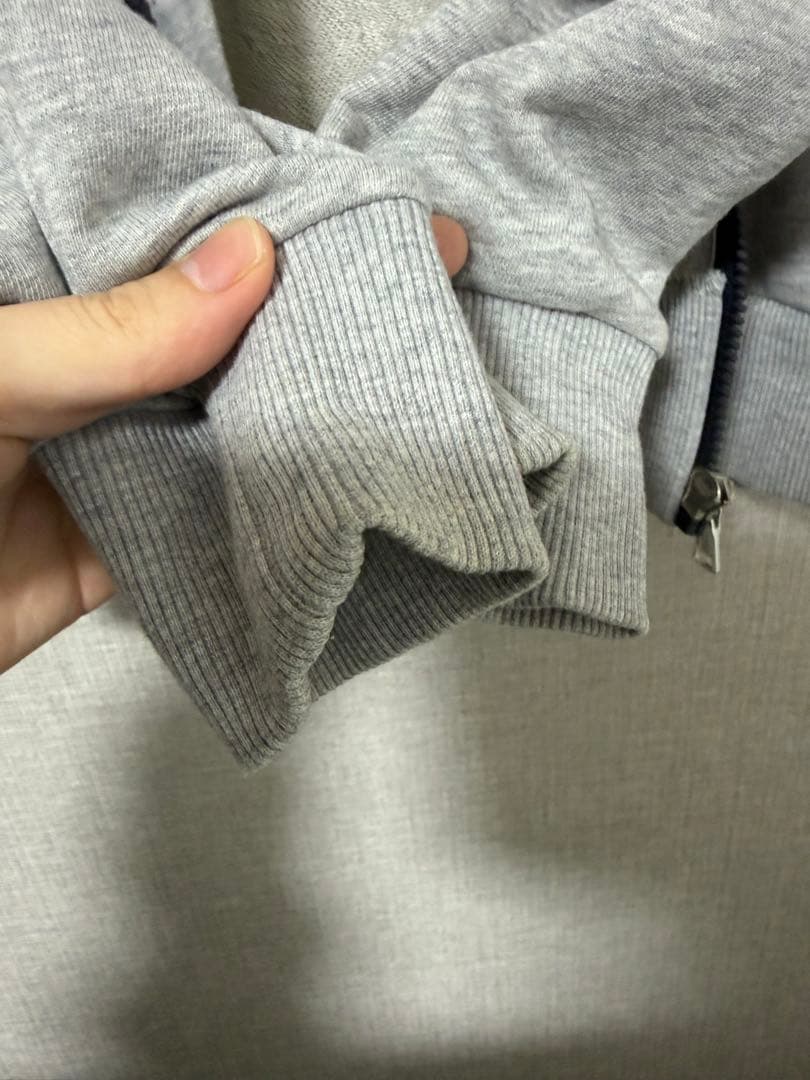 モンクレール　14A パーカー グレー