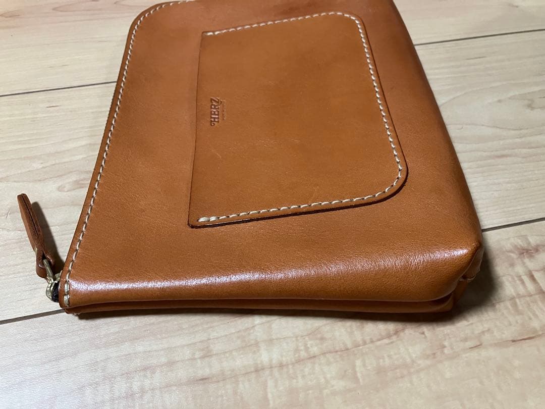 ヘルツ　H EＲZ マチ付きポーチ　L