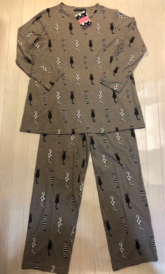 新品 ワコール アツコマタノ ルームウェア パジャマ M 猫柄 グレー系