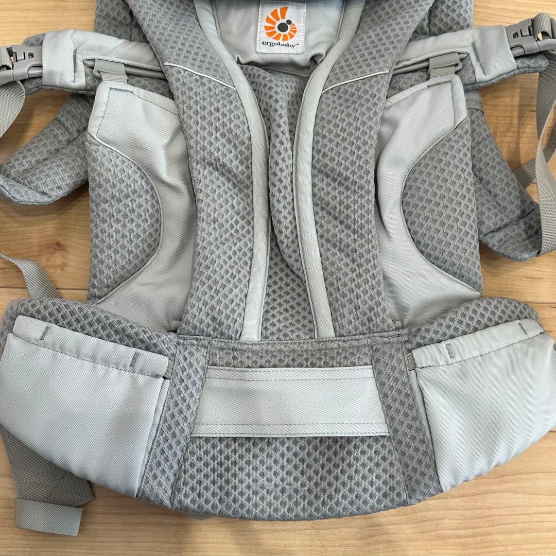 ergobaby OMNI breeze 抱っこひも　グレー