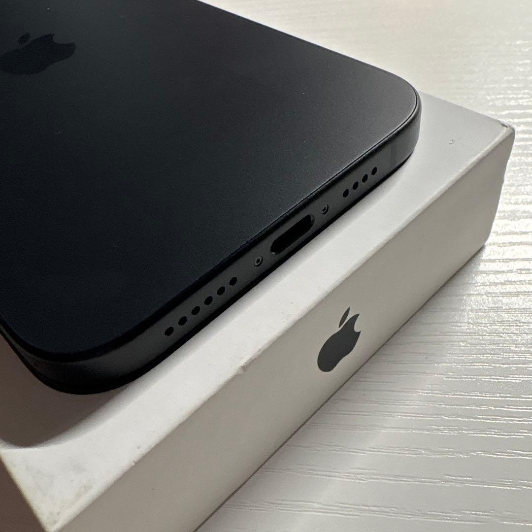 iPhone15 Plus 128GB ブラック SIMフリー 極美品