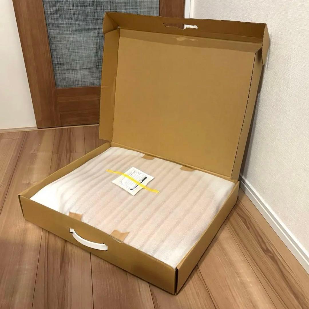 【最終価格につき値引き不可】リビングテーブル Egg shape オーク無垢材