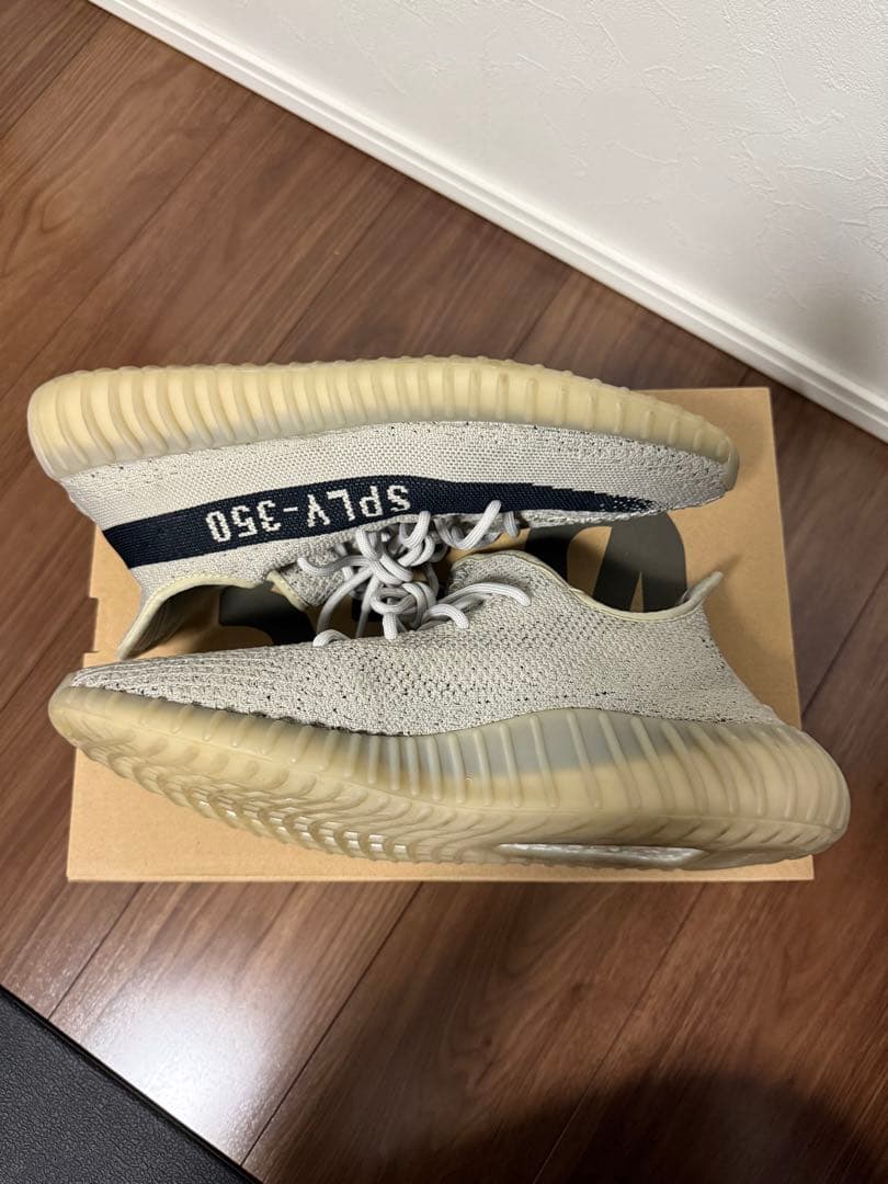 箱、取説あり！！ adidasアディダスYeezyBoost 350 V2