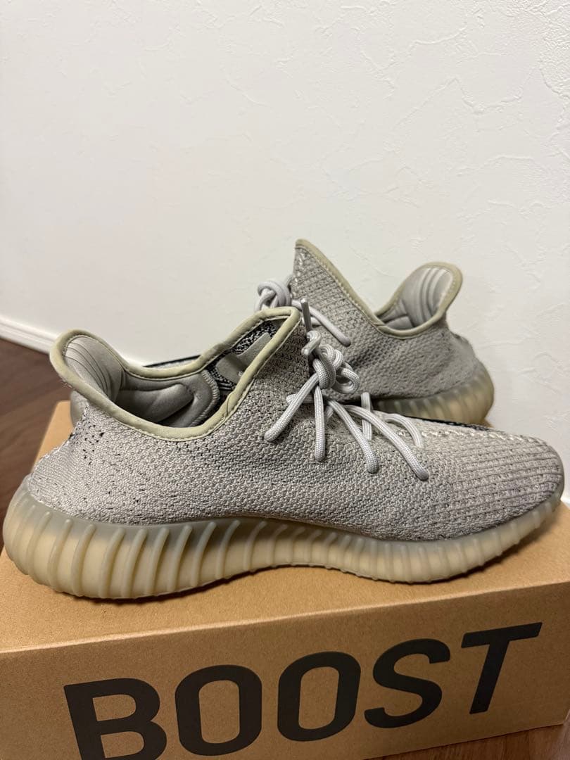 箱、取説あり！！ adidasアディダスYeezyBoost 350 V2
