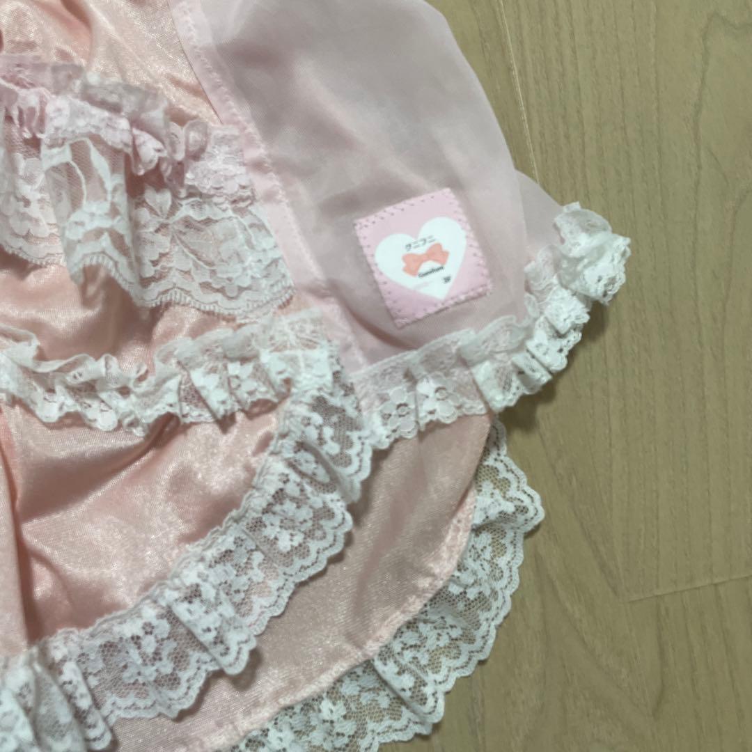 グニフニ♡ハートの国のバラモチーフレースキャミソール