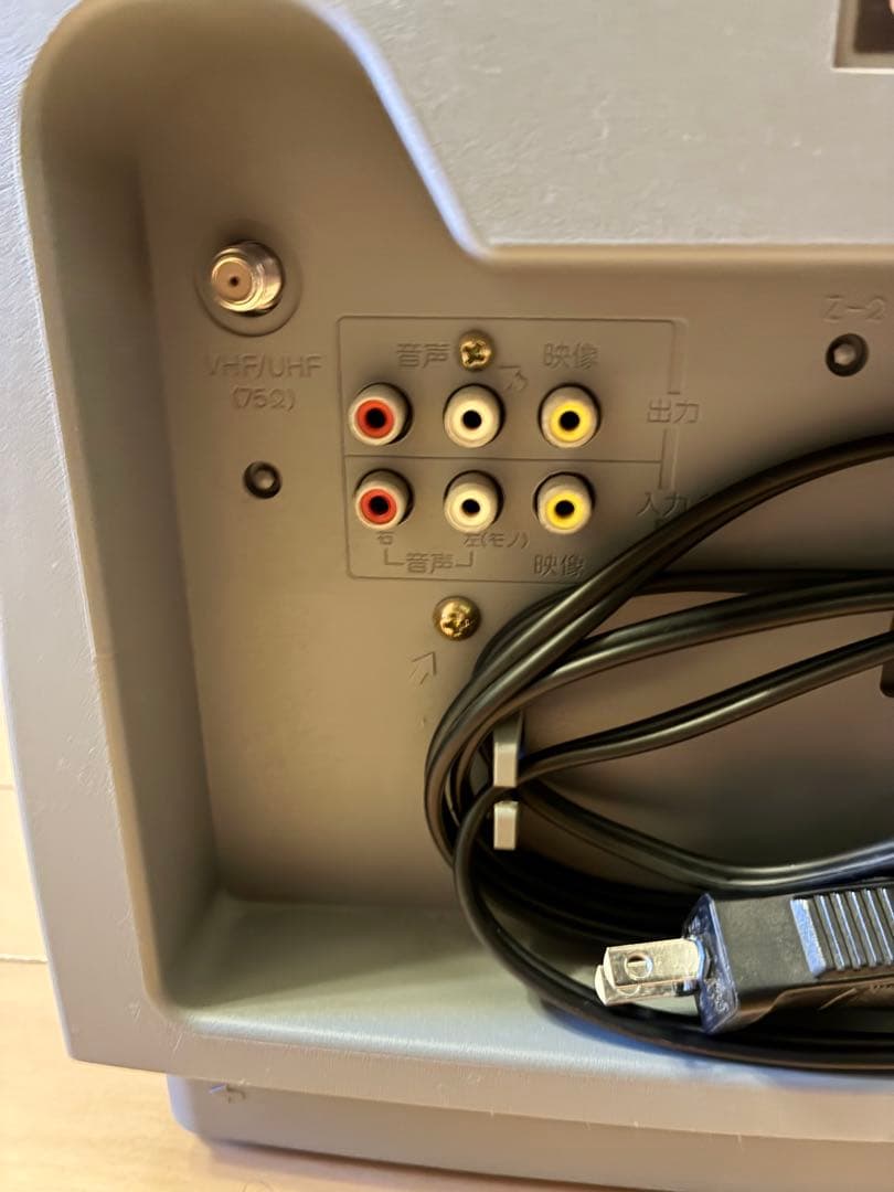 TOSHIBA 15インチ ブラウン管テレビ テレビデオ