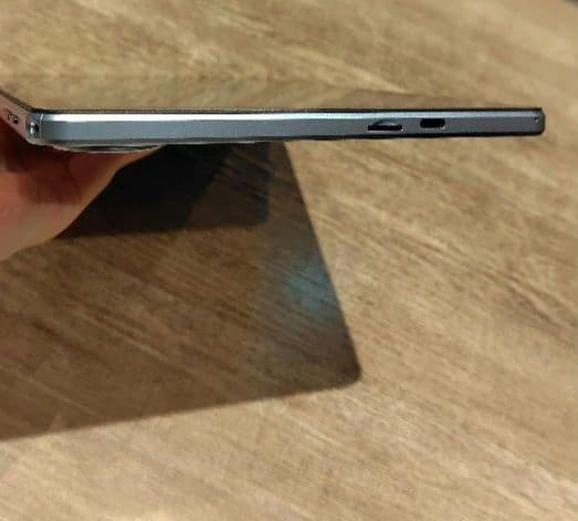 美品10.1インチ【Android13】タブレットPC 初期化済み