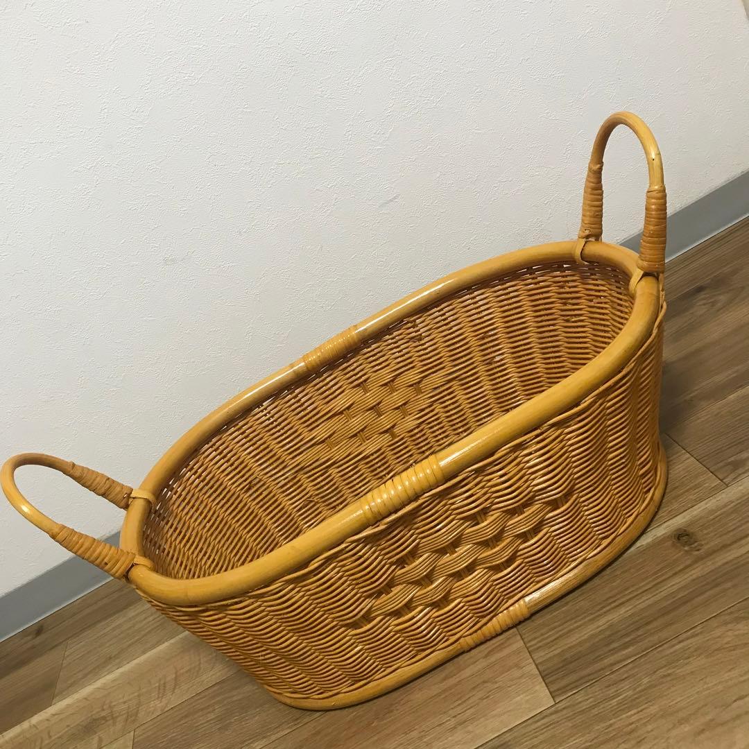 土日限定⭐️お値引き中⭐️籐ランドリーバスケット　籐カゴ　ラタンバスケット　大きめ