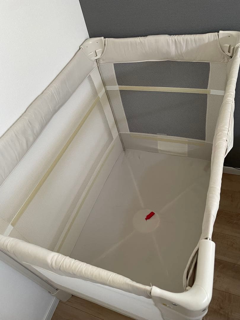 アップリカ　ベビーベッド　ココネルエアー
