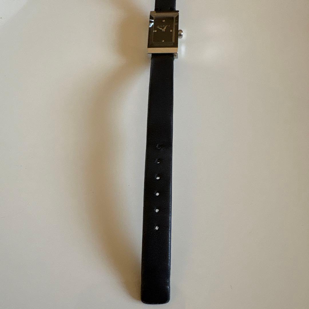 GUCCI ブラックレザー レクタングル時計