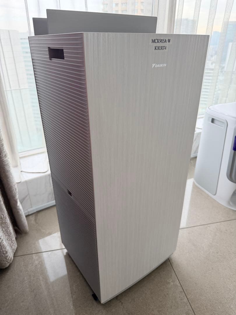ダイキン加湿空気清浄機最上位モデルMCK905A-W(41畳)2025/3月