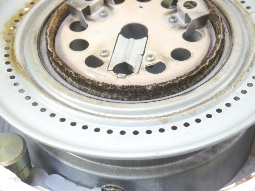 送料込❤動作品◆２０１３年◆　コロナ　灯油ストーブ 　 ホワイト