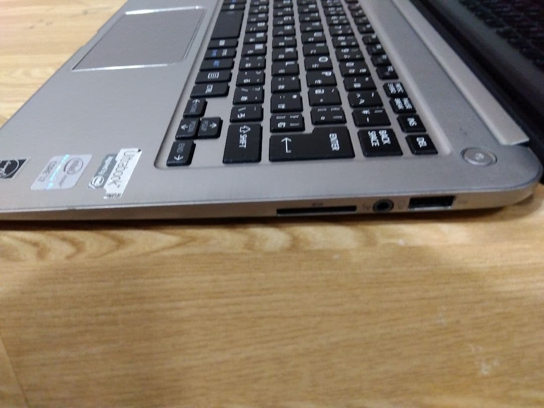 Windowsノート本体 Dynabook KIRA V83 i7 DTS harman/kardon