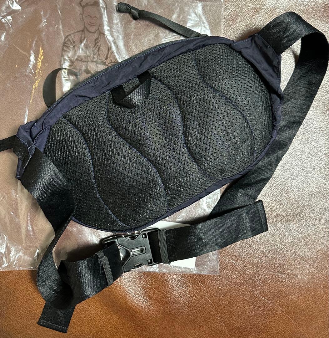 お*腐様 CP Company ネイビー ボディバッグ